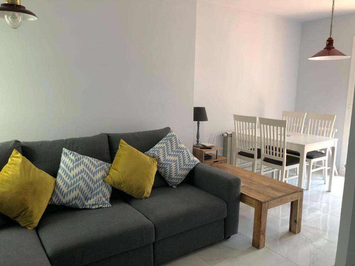 2 Bedroom Apartment In The Old Town, Close To The Beach L' Escala Kültér fotó