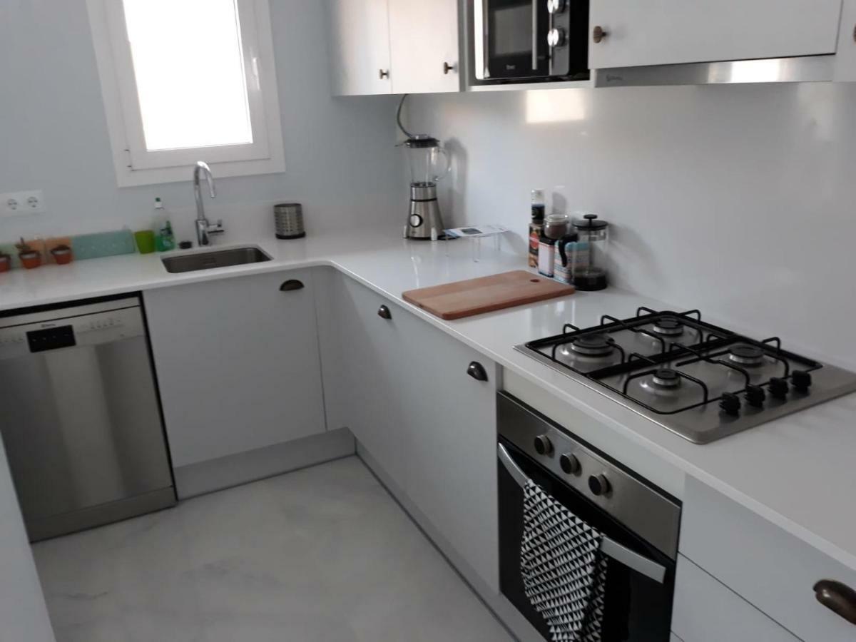 2 Bedroom Apartment In The Old Town, Close To The Beach L' Escala Kültér fotó