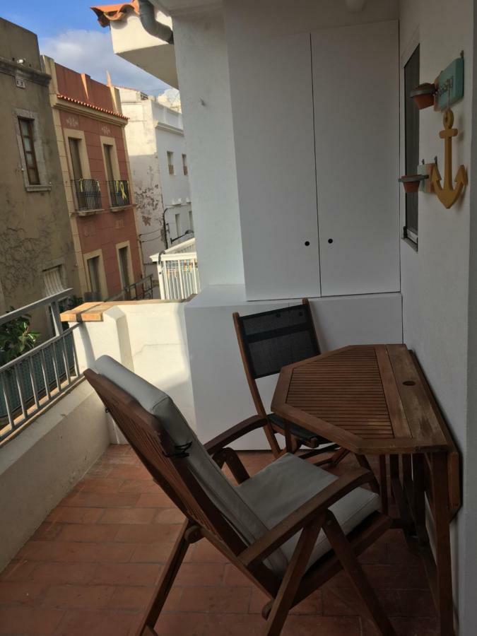 2 Bedroom Apartment In The Old Town, Close To The Beach L' Escala Kültér fotó
